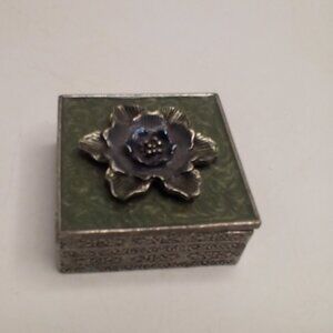 Metal Trinket Box Raised 3D Flower Silver 2.25"